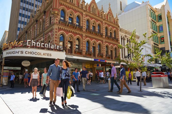 Australia: Becas Para Maestría y Doctorado en Diversos Temas University of Adelaide